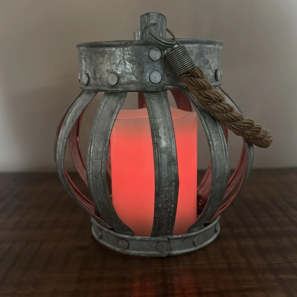 Rustic Farmhouse Galvanized Metal Crown Candle Holder Lantern with Rope Handle